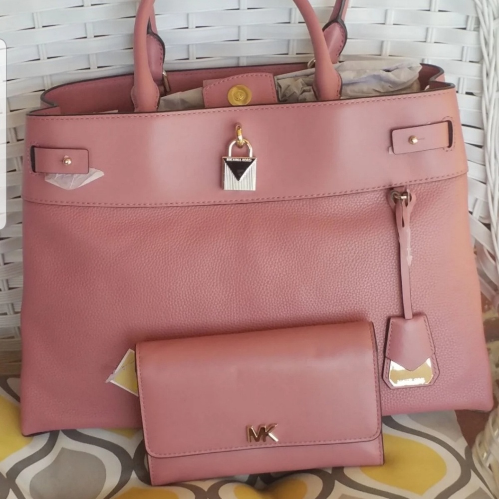 Michael Kors purse and wallet